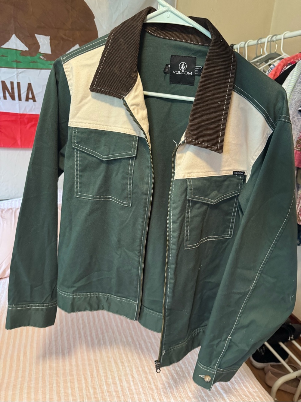 Volcom Womens Green and Cream Jacket with Brown Corduroy Collar